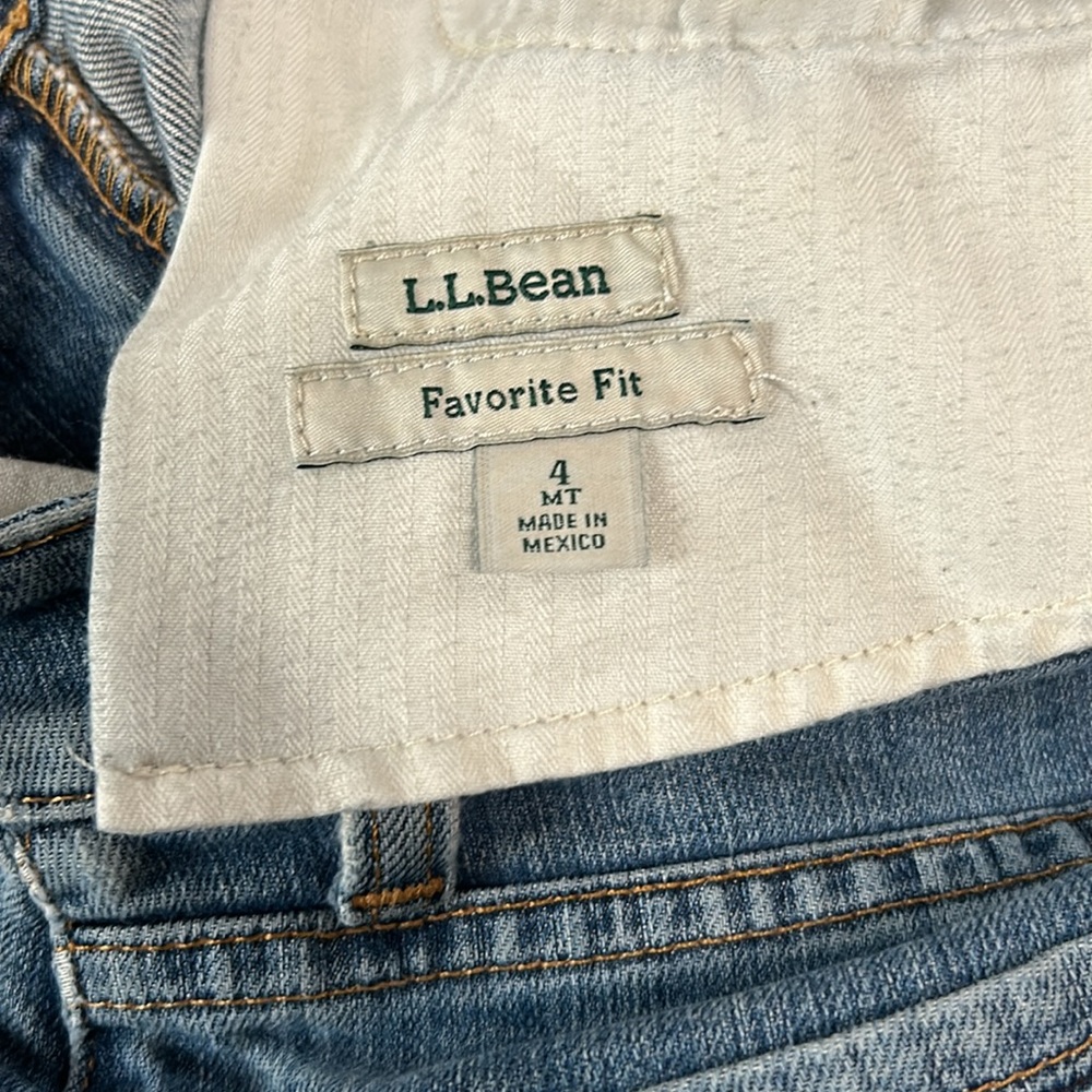 Flared Jeans - Picture 6 of 7